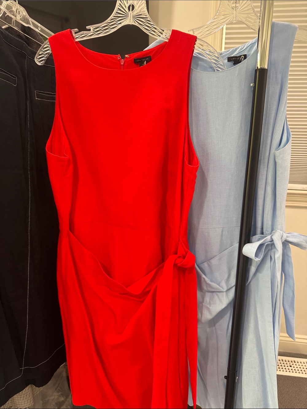Ann Taylor Vibrant 🍒 Red Sleeveless Tie-Detail Mini Dress EUC size 12